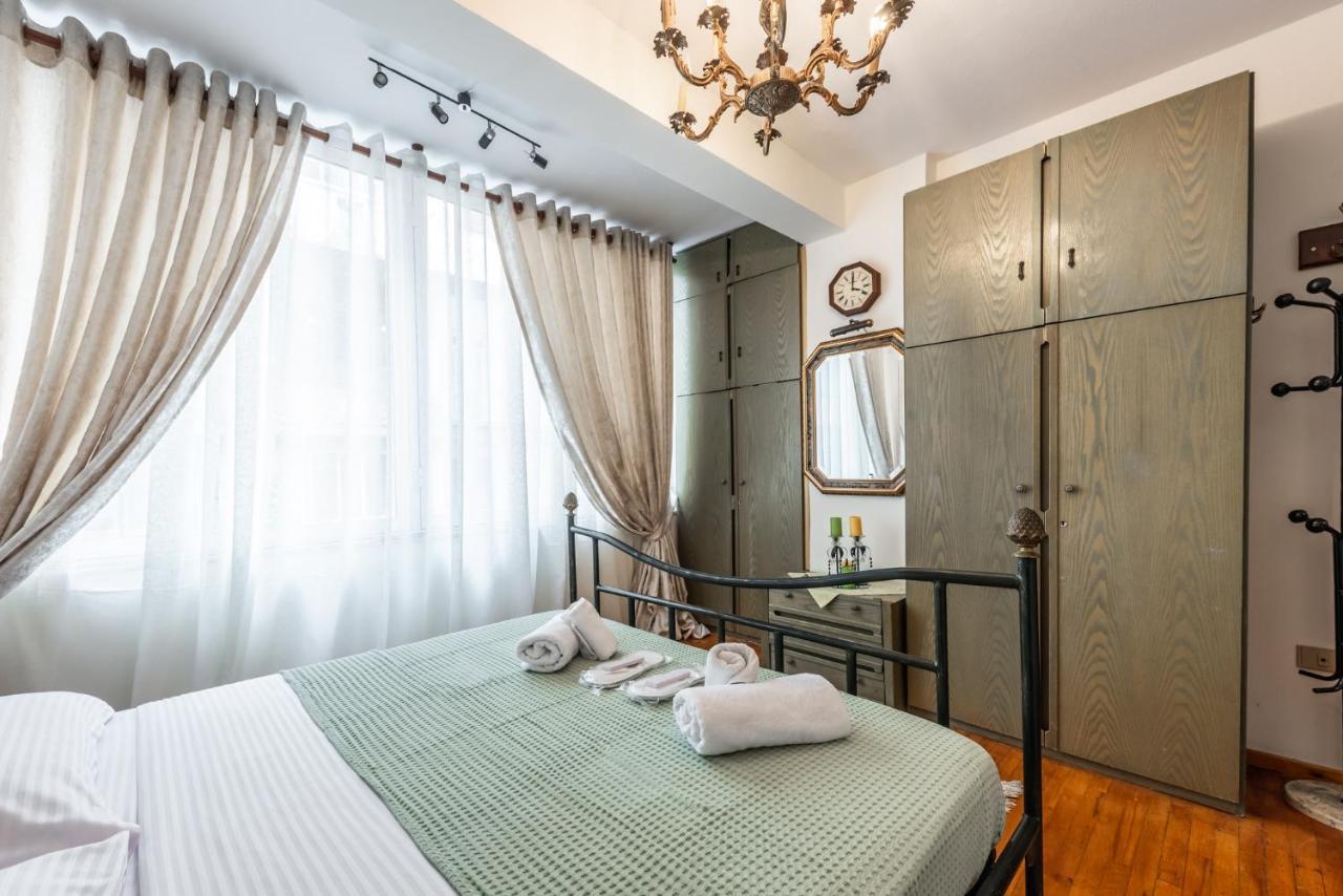 Vintage And Warm 2Br Apartament In 地拉那 外观 照片