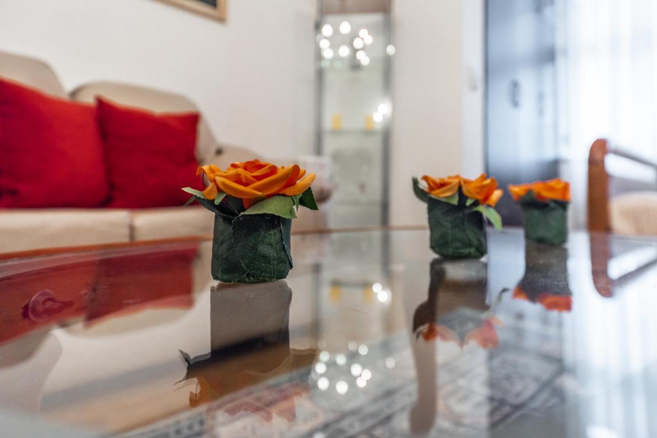 Vintage And Warm 2Br Apartament In 地拉那 外观 照片
